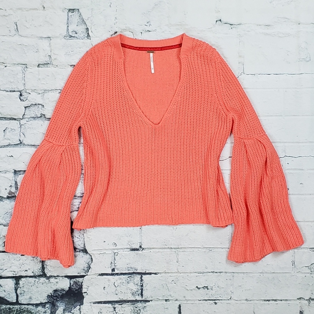 Free People Coral V-neck Sweater NWOT